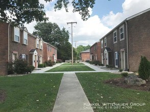 1802 Jamestown Rd in Swansea, IL - Building Photo - Building Photo