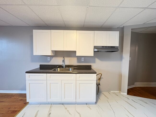 206 Fulton St, Unit 6