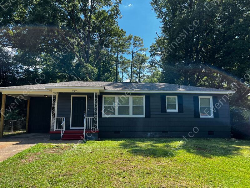 717 Jackson Cir in Birmingham, AL - Building Photo