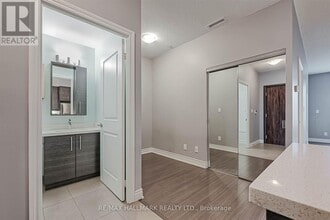 277 South Park Rd in Markham, ON - Building Photo - Building Photo