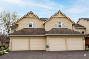 147 White Branch Ct N in Schaumburg, IL - Building Photo