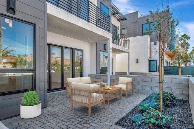 109 Daisy Ave in Imperial Beach, CA - Building Photo - Building Photo