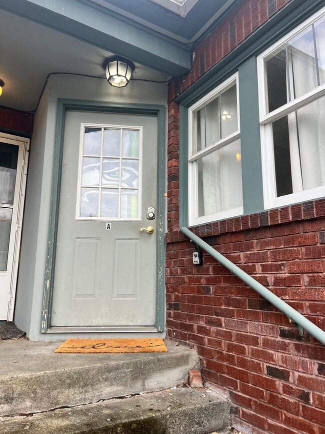 2232 Rainier Ave in Everett, WA - Building Photo - Building Photo