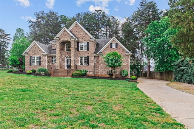 7887 Mountain Shore Dr in Sherrills Ford, NC - Building Photo - Building Photo
