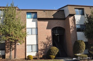 1404 Edison Glen Terrace in Edison, NJ - Building Photo