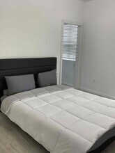 1500 Meridian Ave in Miami Beach, FL - Building Photo - Building Photo