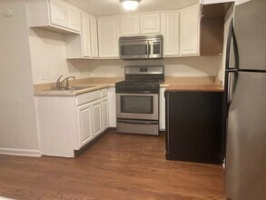 665 W Roscoe St in Chicago, IL - Building Photo - Building Photo