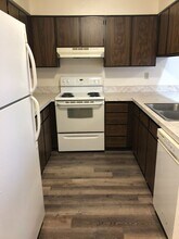 1234 W Lakeside Dr in Moses Lake, WA - Building Photo - Building Photo