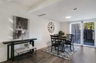 1202 Fairmount Ave in Austin, TX - Building Photo - Building Photo