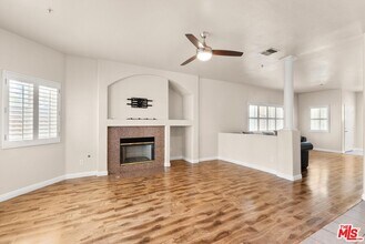 15804 Crest Ln in Gardena, CA - Building Photo - Building Photo