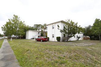 426 Palm Ave N in St. Petersburg, FL - Building Photo - Primary Photo