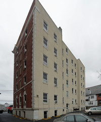 Kings Court Apartments in Mount Vernon, NY - Building Photo - Building Photo