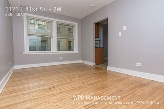 1121 E 81st St in Chicago, IL - Foto de edificio - Building Photo