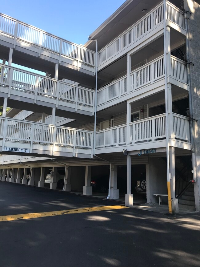 14547 NE 40th St in Bellevue, WA - Building Photo - Building Photo