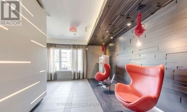 5035 Harvard Rd in Mississauga, ON - Building Photo - Building Photo