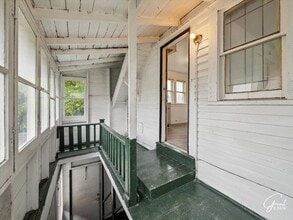 14702 Winthrop St, Unit Upper in Detroit, MI - Building Photo - Building Photo