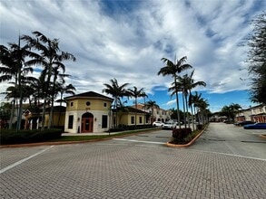 17333 NW 7th Ave in Miami Gardens, FL - Foto de edificio - Building Photo
