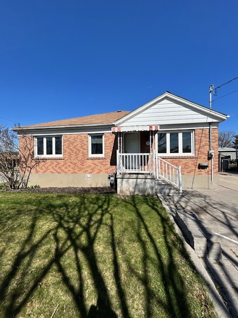 63 Lockerbie Av in Toronto, ON - Building Photo