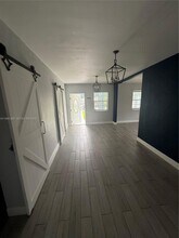 430 NW 60th Ave in Miami, FL - Building Photo - Building Photo