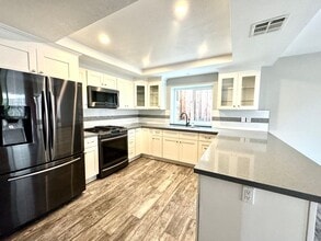 3772 Live Oak Dr in Pomona, CA - Building Photo - Building Photo