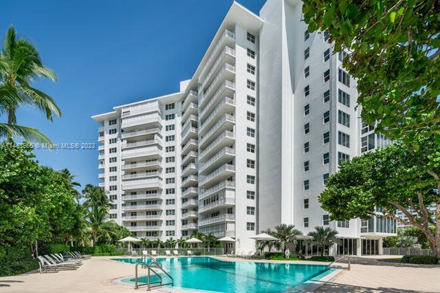 200 Ocean Lane Dr, Unit 803 in Key Biscayne, FL - Foto de edificio