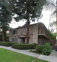 550 E Olive Ave in Burbank, CA - Building Photo - Building Photo