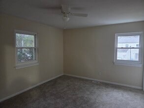 614 Redkirk Ln in Virginia Beach, VA - Building Photo - Building Photo