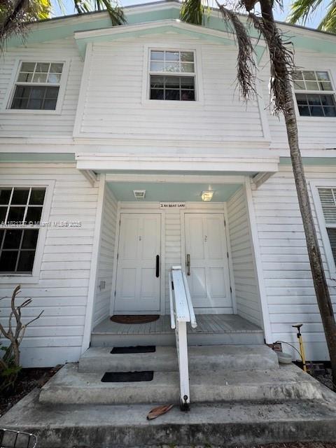 property at 2 Nassau Ln