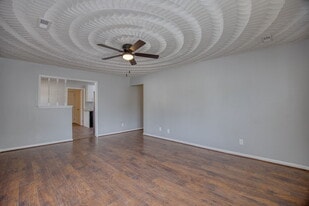 2902 Princeton Ave in Chesapeake, VA - Building Photo