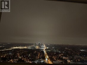 70 Forest Manor Rd in Toronto, ON - Building Photo - Building Photo