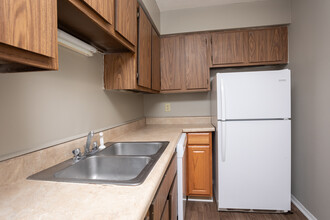 Westgate Apartments in Spartanburg, SC - Building Photo - Building Photo