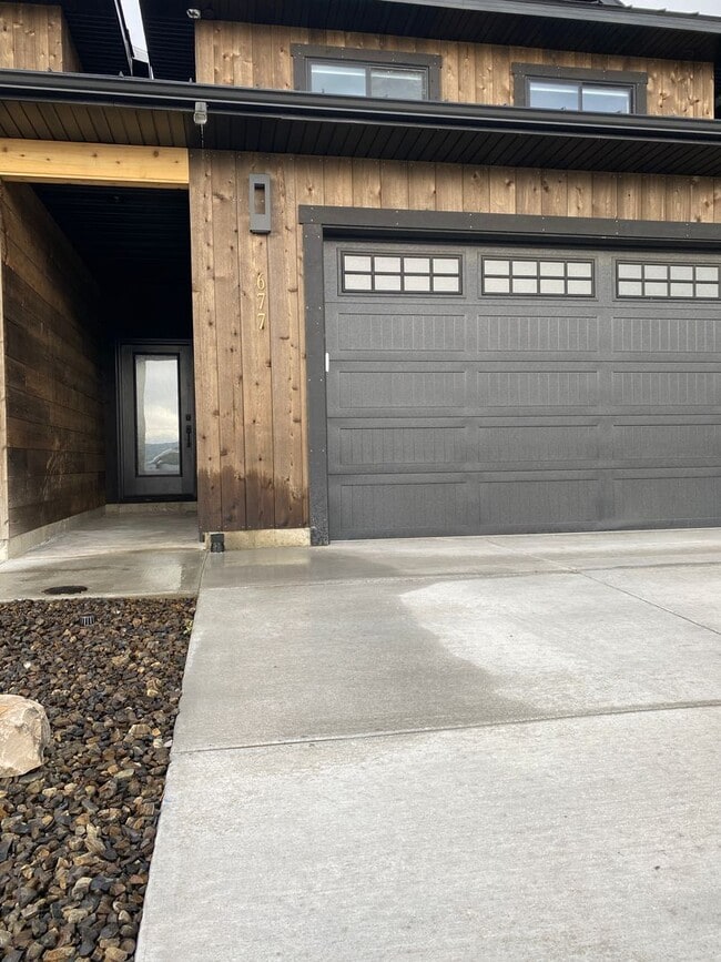 property at 677 Stone Peak Lp