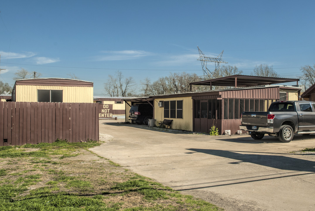 Kountry Rentals RV Park in Nederland, TX - Building Photo