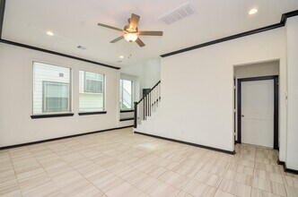 1555 Rustling Creek Dr in Missouri City, TX - Building Photo - Building Photo