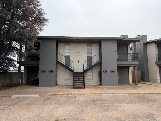 3302 Salisbury Ave, Unit D in Lubbock, TX - Building Photo - Building Photo