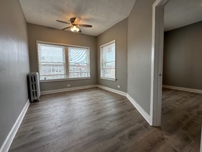 6633 S Ellis Ave, Unit 6631-3 in Chicago, IL - Building Photo - Building Photo