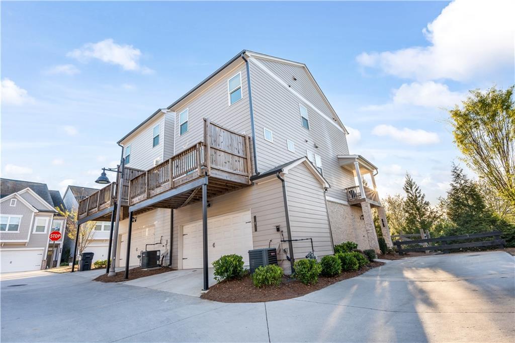 9 St Romain Wy in Woodstock, GA - Building Photo