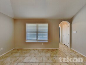 6411 Candleoak Circle San Antonio TX in San Antonio, TX - Building Photo - Building Photo