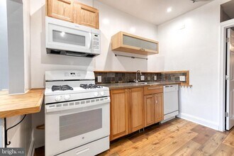 422 Folcroft St in Baltimore, MD - Building Photo - Building Photo