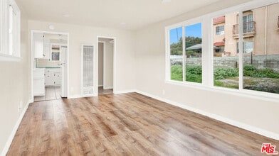 705 S Adams St in Glendale, CA - Building Photo - Building Photo