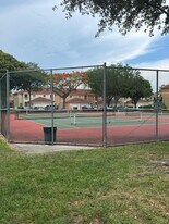 13861 SW 102nd Ter in Miami, FL - Building Photo