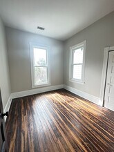 1 E Henry St in Savannah, GA - Building Photo - Building Photo