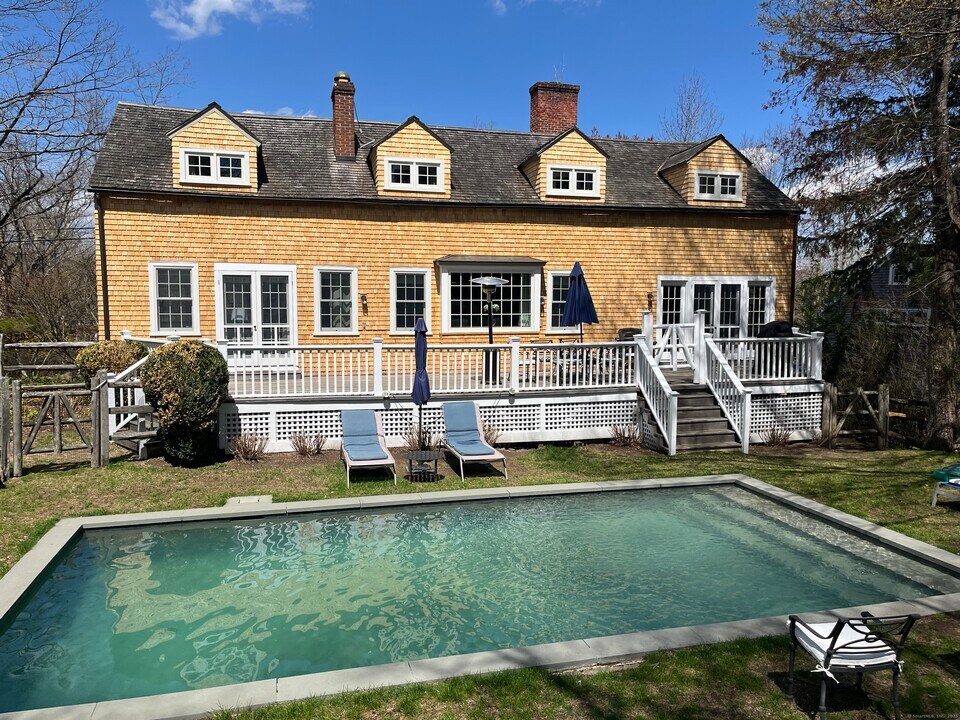 110 Shearer Rd in Washington, CT - Foto de edificio