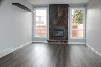 18507-18566 66 Ave NW in Edmonton, AB - Building Photo - Building Photo