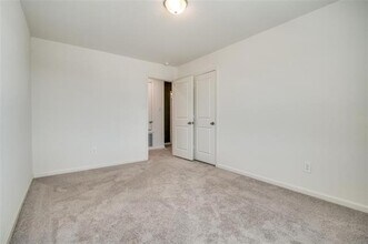 731 Yorkshire Dr in Lavon, TX - Building Photo - Building Photo