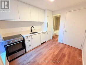 377 Broadview Ave in Toronto, ON - Building Photo - Building Photo