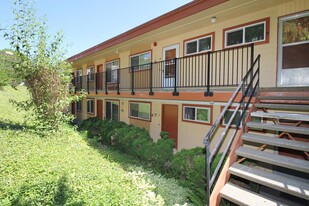 930 SW Gibbs St, Unit 5 Apartamentos