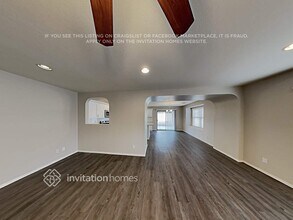 10908 E Forge Ave in Mesa, AZ - Foto de edificio - Building Photo