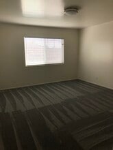 1350 W 162nd St in Gardena, CA - Foto de edificio - Building Photo