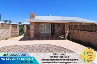 1014 N Pueblo Dr in Casa Grande, AZ - Building Photo